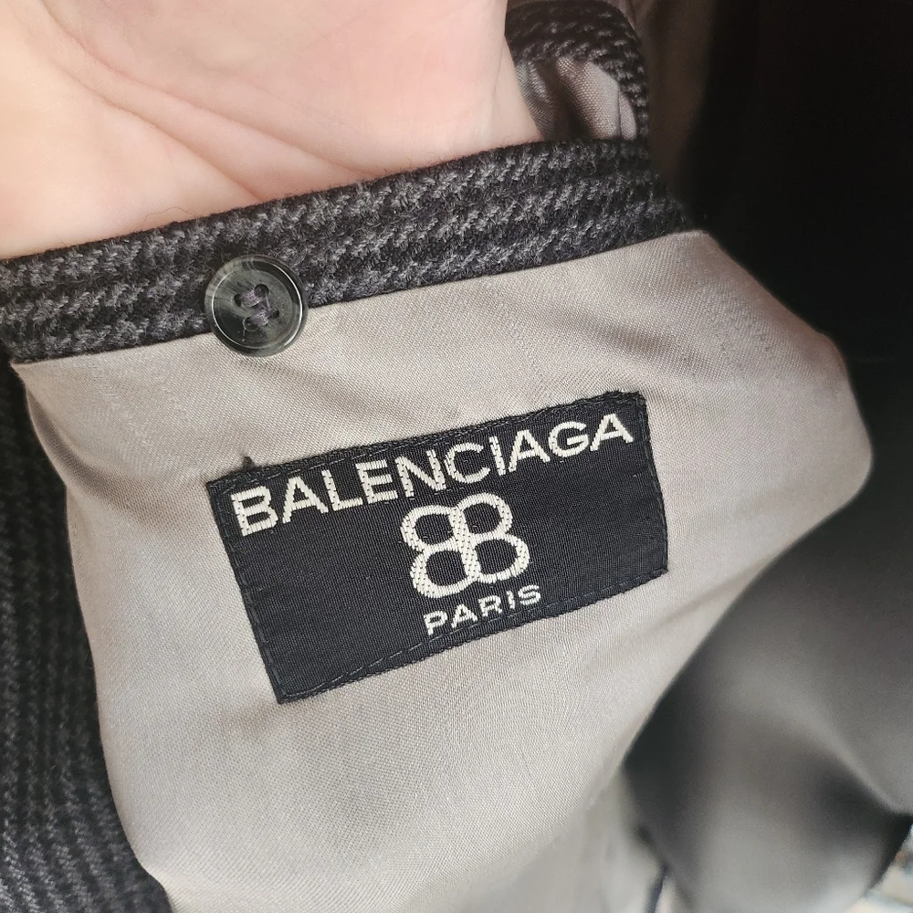 Balenciaga wool coat size 48